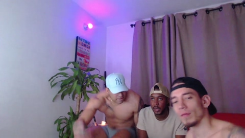 fratguysonline  22-11-2022 video orgasm