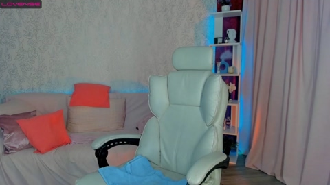 madeline_jackson 22-11-2022 Topless 