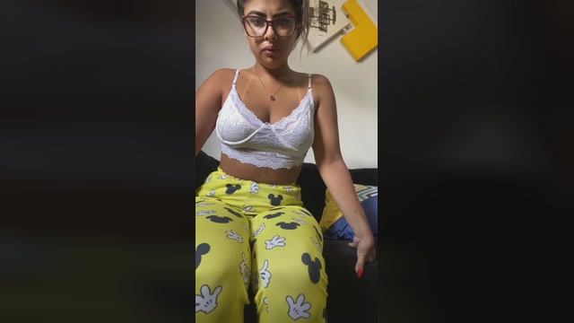 roberta152  24-11-2022 sexyfeet Females
