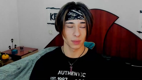 kevin_hug  24-11-2022 video naughty