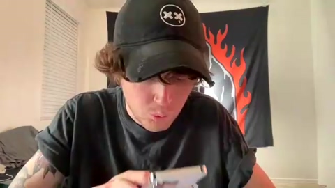 yourtrophyboy  30-11-2022 video fuckme