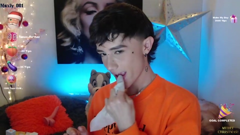 maxiy_001  03-12-2022 video gay