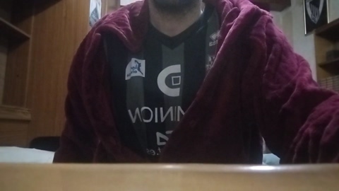 bilbainosimp  04-12-2022 Recorded Video kissing