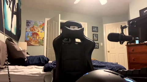 plzcallmenic  06-12-2022 video striptease