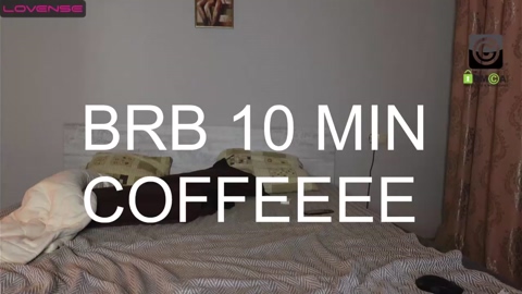 oliver_baker  08-12-2022 video kissing