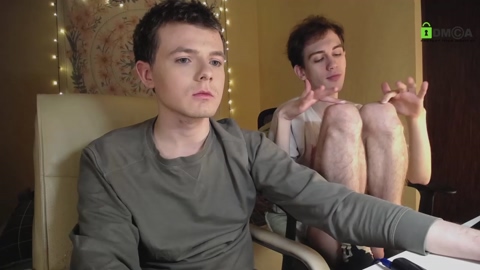 yoviekass  10-12-2022 video kiss