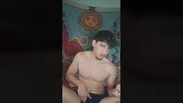 alex_delarge  11-12-2022 Recorded Video kissing