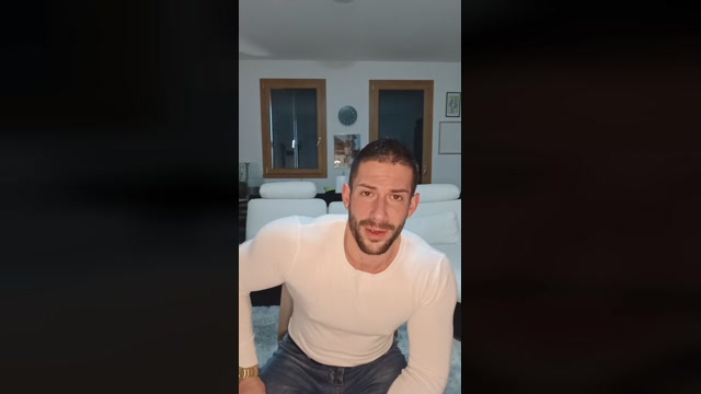 bull87sexy  12-12-2022 Recorded Video kiss