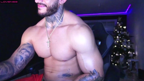 jackson__cottonwood  12-12-2022 video fingers