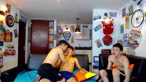 sextwinksx  12-12-2022 video spank