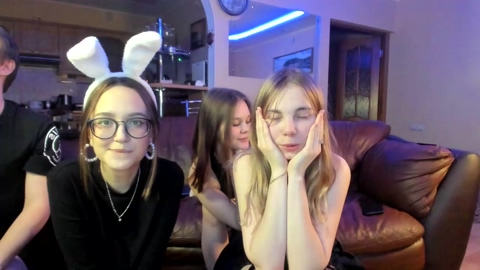 sid_n_nansy 14-12-2022 Topless 