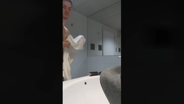 Toniofortebracc  16-12-2022 Recorded Video handsome
