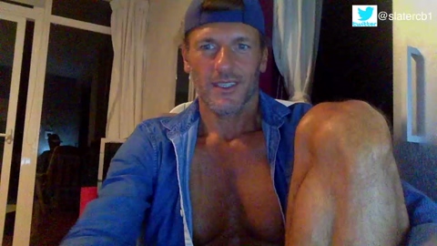 slater2011  16-12-2022 video bigballs