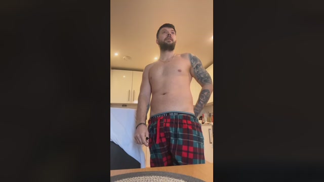 robert1658  18-12-2022 Recorded Video horny