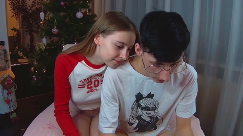 williamandmia 17-12-2022 Topless 