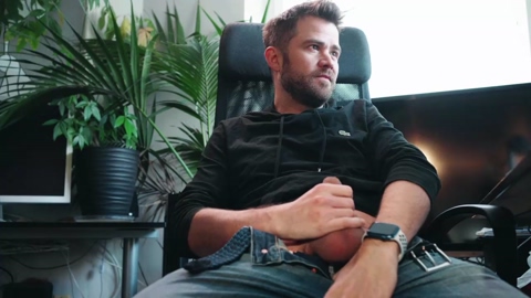 jackoffdude85  18-12-2022 video sexymale