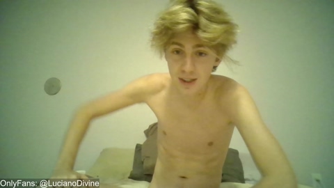 lucianodivine  18-12-2022 video lick
