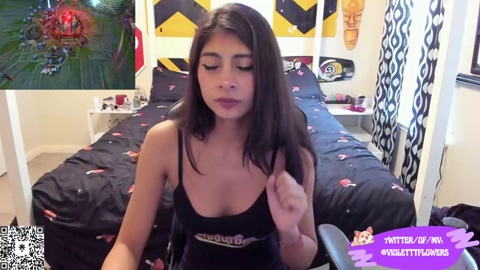 violetttflowers  18-12-2022 Topless Females