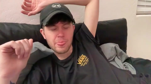 yourtrophyboy  18-12-2022 video fingers