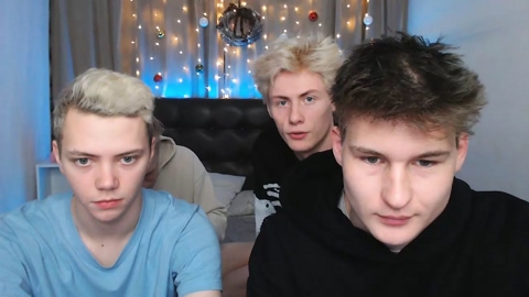 okwohka  21-12-2022 video striptease