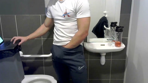 Bambino8374  23-12-2022 Recorded Video Topless