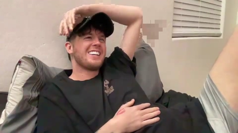 yourtrophyboy  24-12-2022 video kink