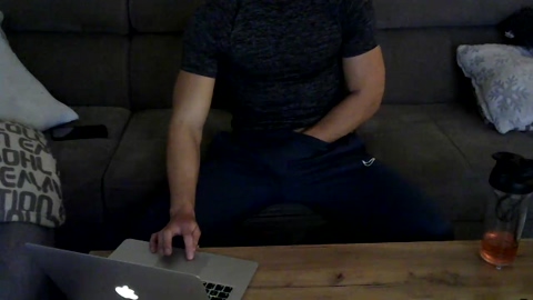 Bambino8374  26-12-2022 Recorded Video striptease