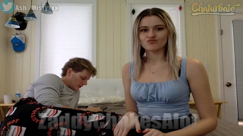 zaddychokesalot 26-12-2022 tits 