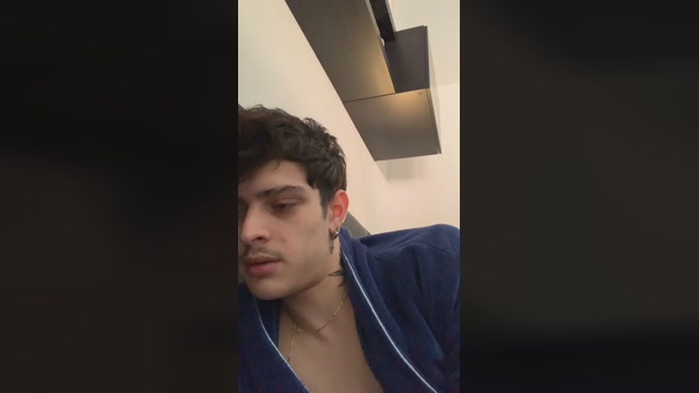 youngbigcock1  29-12-2022 Recorded Video twink