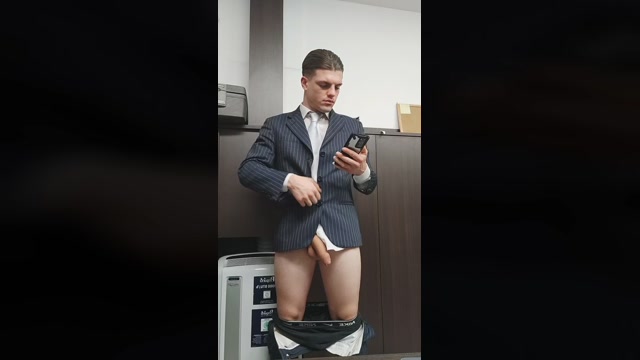 Toniofortebracc  29-12-2022 Recorded Video prettyface