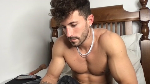 bryanshotcock  29-12-2022 video kiss