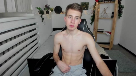 dick_fly  30-12-2022 video fingers