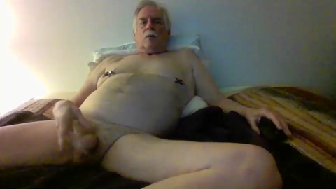 bobsuckstoo  01-01-2023 video Topless