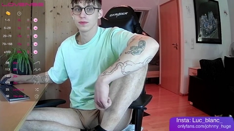 johnny2000x  03-01-2023 video legs