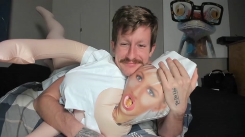 ryanrailer  04-01-2023 video Nude