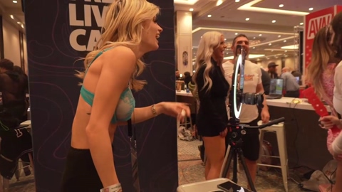 blondiekayy 04-01-2023 suck 