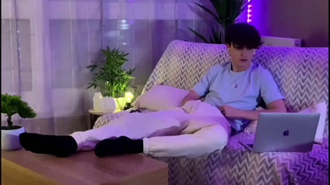 noawhite  04-01-2023 video amateur