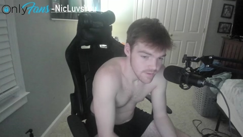 plzcallmenic  04-01-2023 video fingering