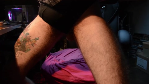 tripstocum  08-01-2023 video Topless