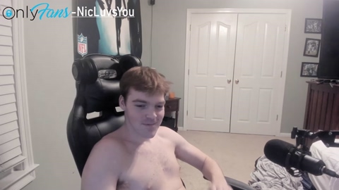 plzcallmenic  09-01-2023 video Show