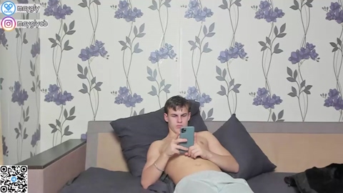 maygly  13-01-2023 video bigballs