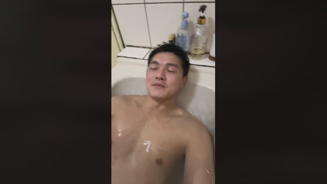 herisson8644  15-01-2023 Recorded Video legs