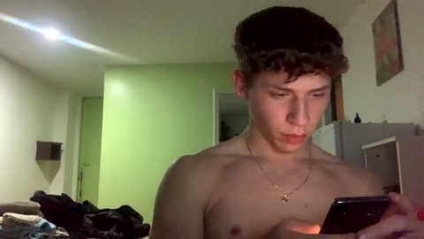 youthblond12  16-01-2023 video kissing