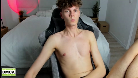 cute_thomas  18-01-2023 video bigload