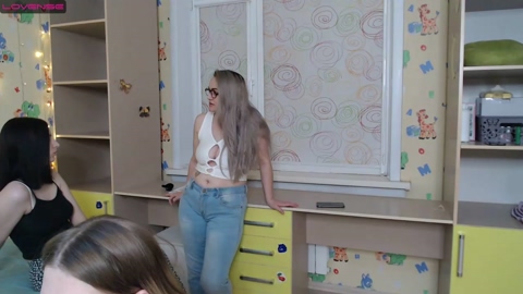 renae_tom 21-01-2023 sexybody 