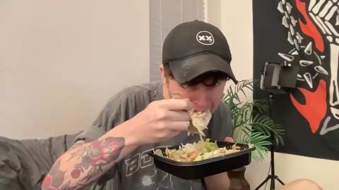 yourtrophyboy  24-01-2023 video prettyface