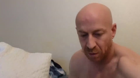 broteinshake  29-01-2023 Recorded Video kissing