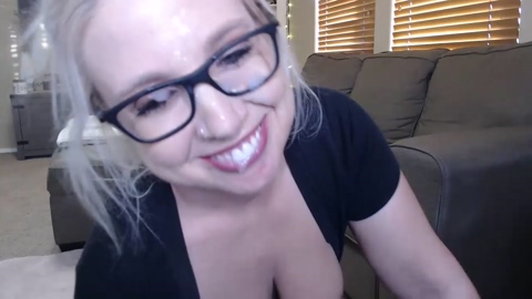 carrieann6995 05-02-2023 boobs 