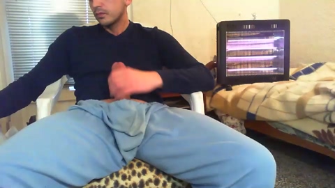 hugeguy  07-02-2023 video sexy