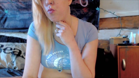 StonerDoll 10-02-2023 tits 